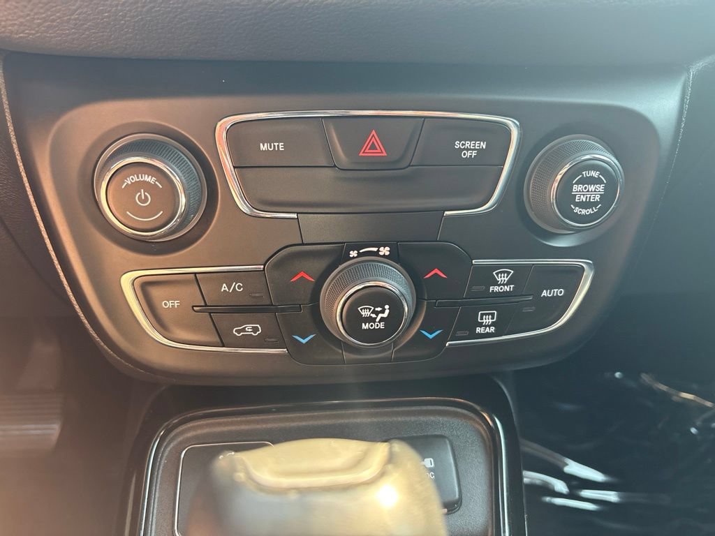 Used 2018 Jeep Compass Limited FWD image 18