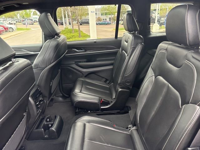 Used 2024 Jeep Grand Cherokee L Limited w/ Luxury Tech Group II AWD/4WD image 18