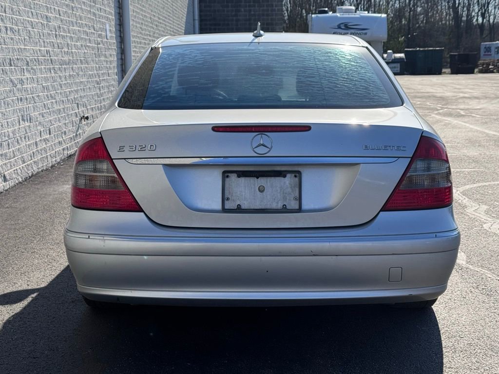 Used 2007 Mercedes-Benz E 320 BlueTEC Sedan image 6