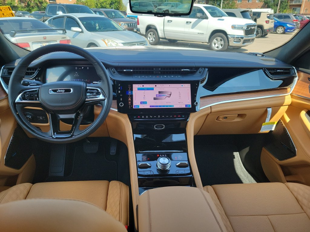 New 2027 Jeep Grand Cherokee L Summit AWD/4WD image 8