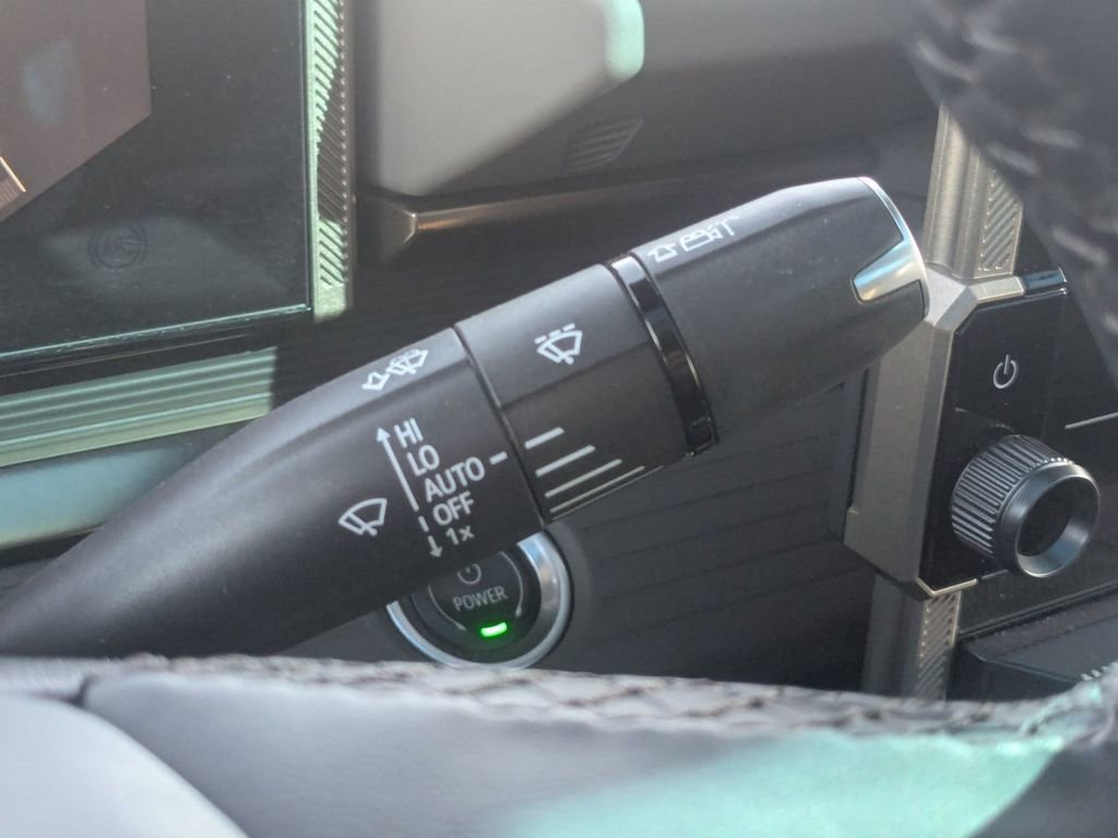 Used 2024 GMC Hummer EV 3X image 23