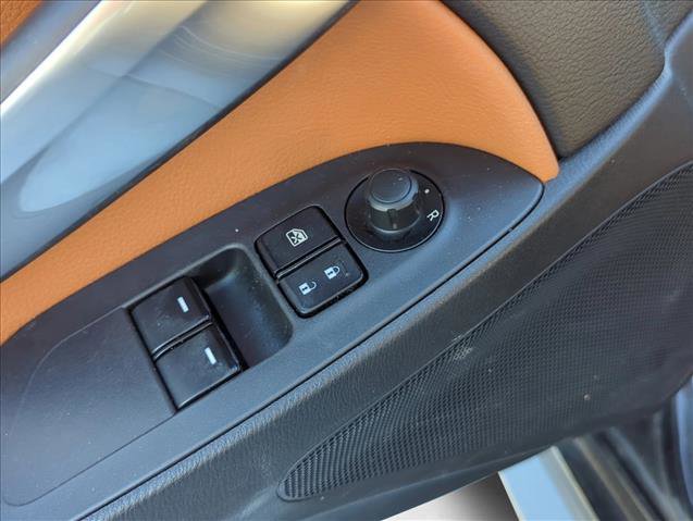 Used 2017 FIAT 124 Spider Lusso image 11