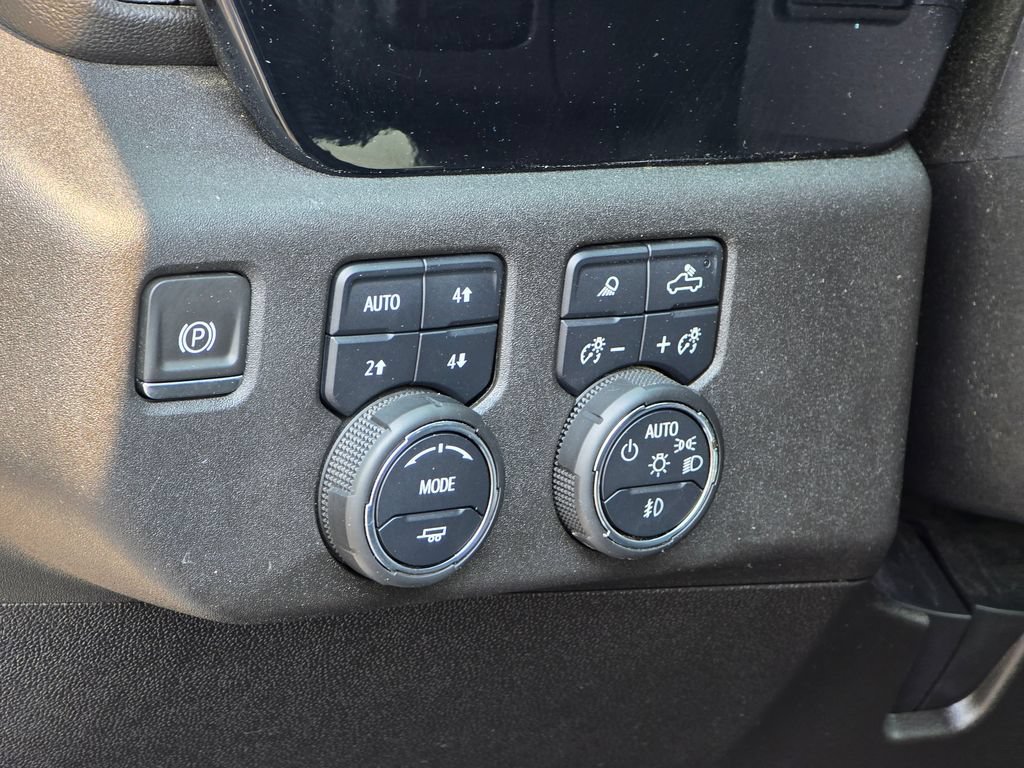 Certified 2024 Chevrolet Silverado 2500 LTZ w/ LTZ Plus Package AWD/4WD image 38