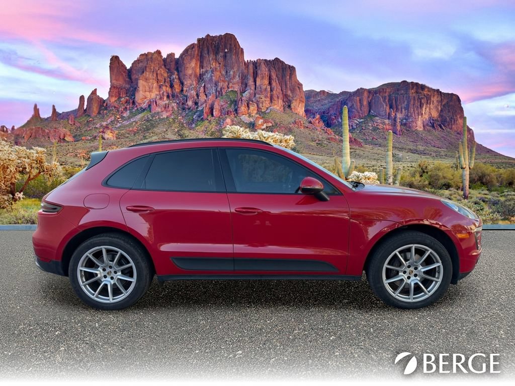 Used 2017 Porsche Macan AWD/4WD image 8