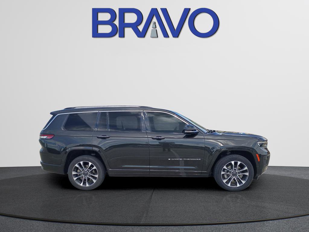 Used 2023 Jeep Grand Cherokee L Overland w/ Trailer Tow Group (B) RWD image 4