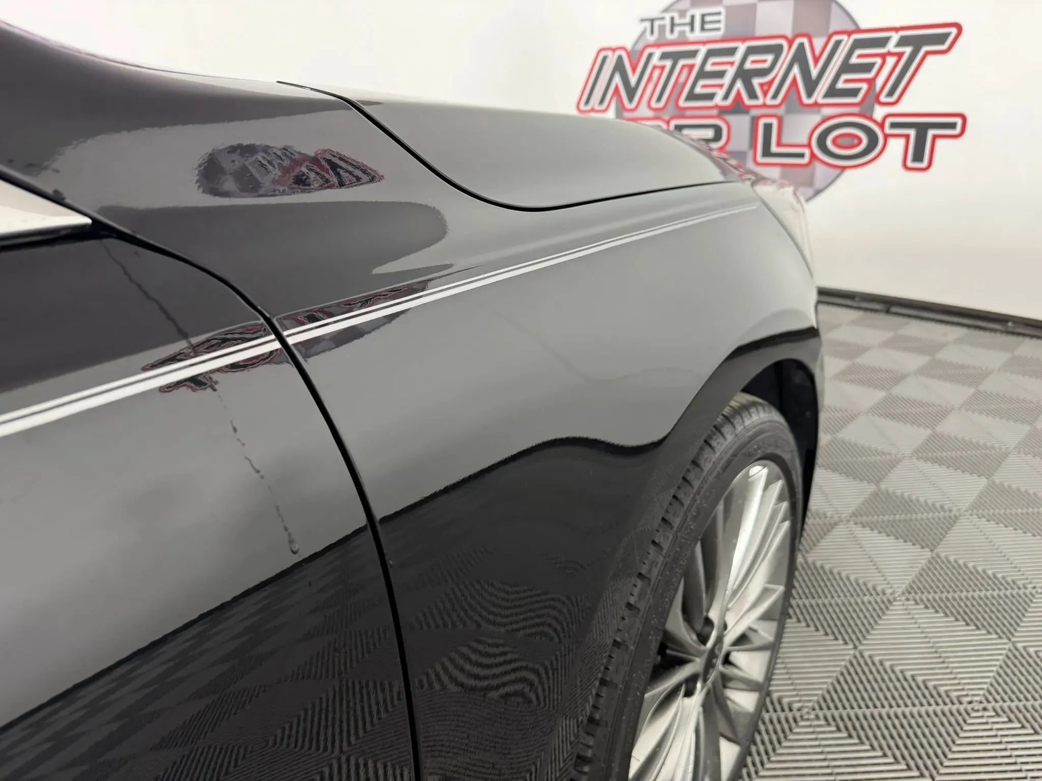 Used 2018 Kia Cadenza Limited FWD image 33