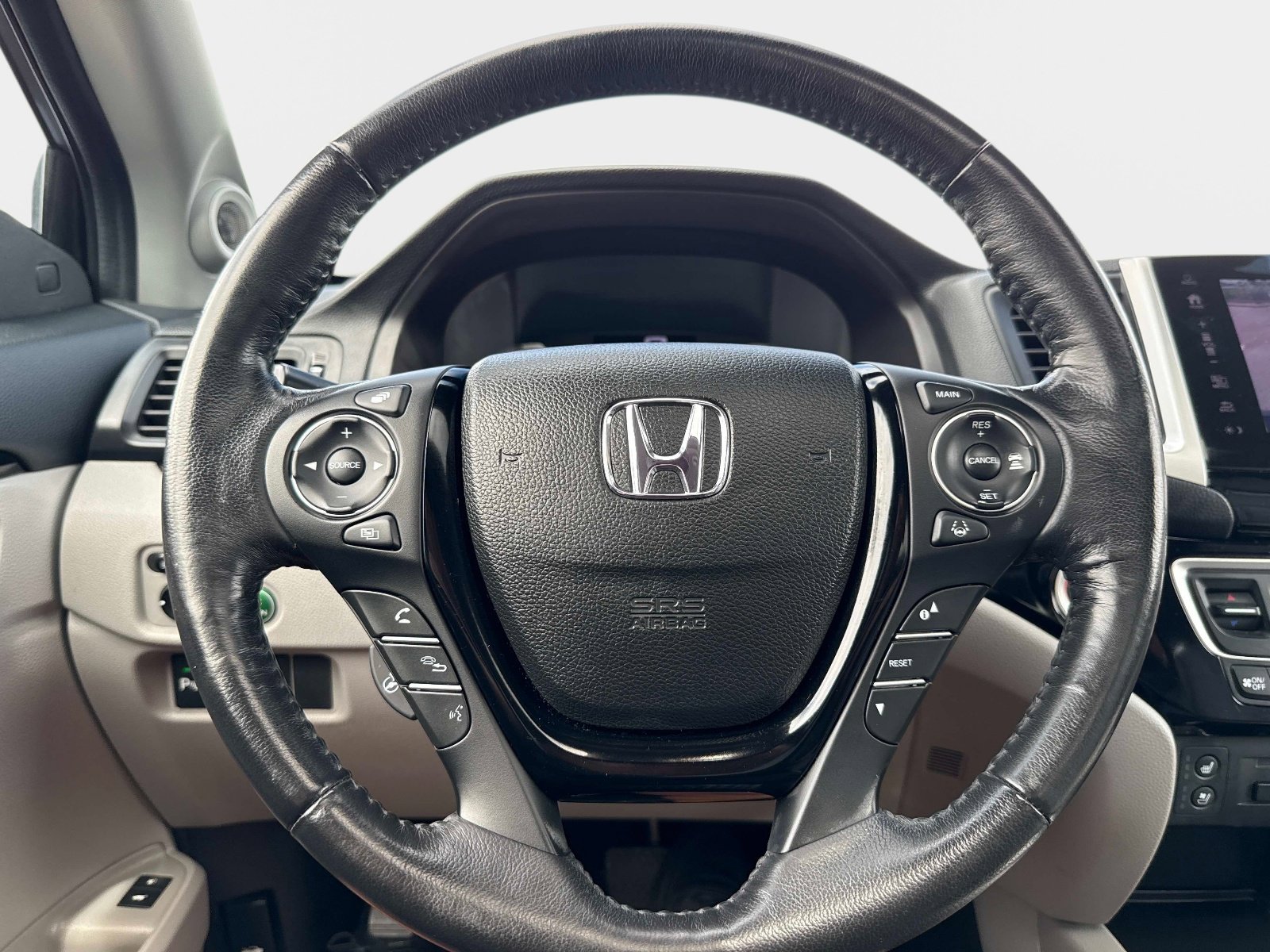 Used 2018 Honda Pilot Elite image 28