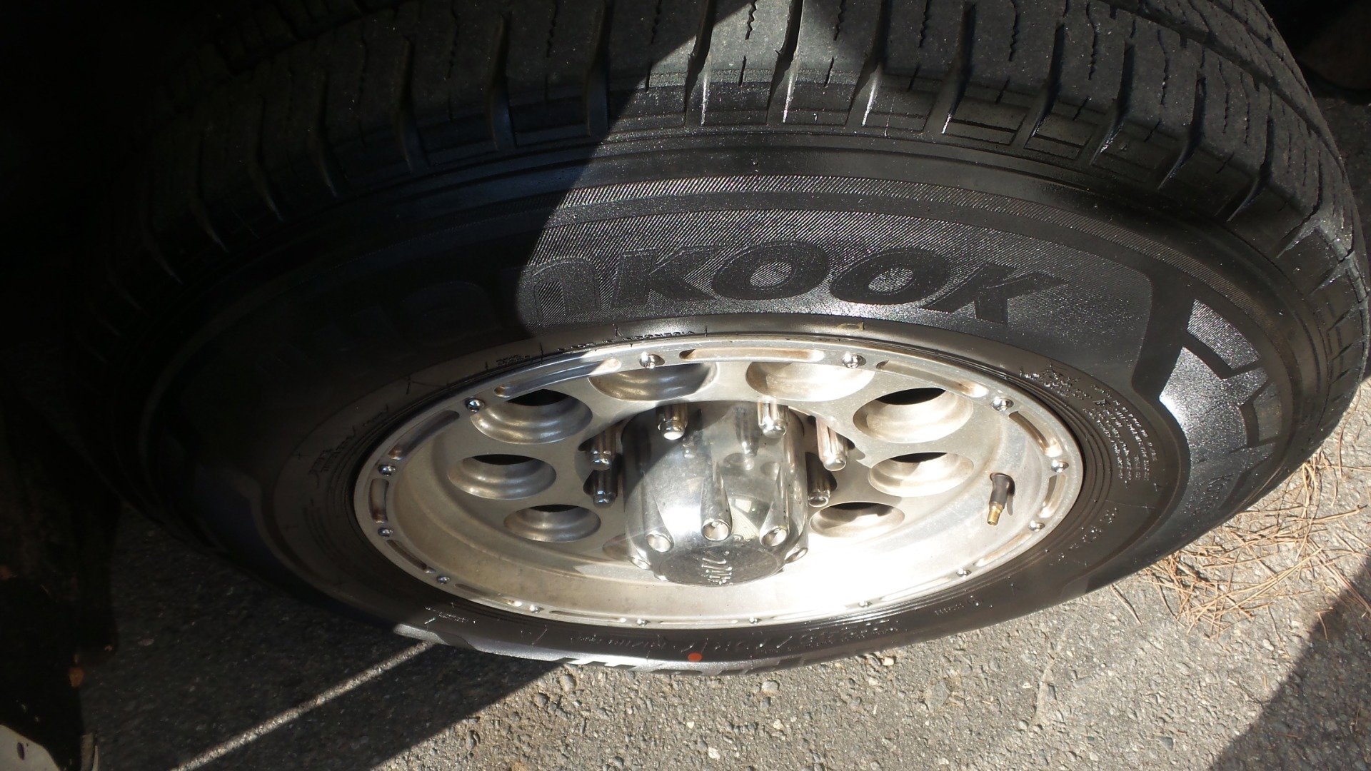 Used 2010 Ford F250 XL image 12