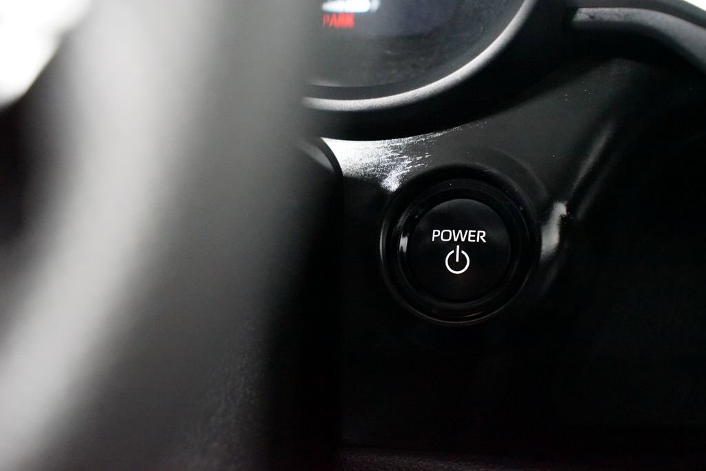 Used 2025 Toyota Sienna Limited image 23