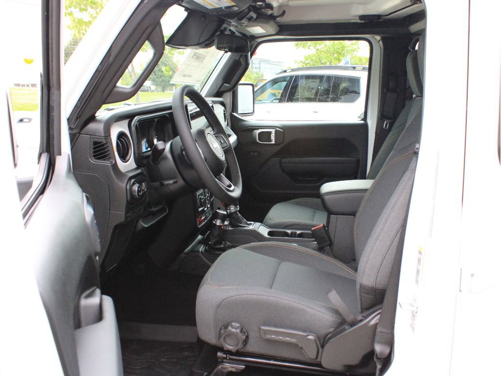 New 2026 Jeep Gladiator Sport AWD/4WD image 11