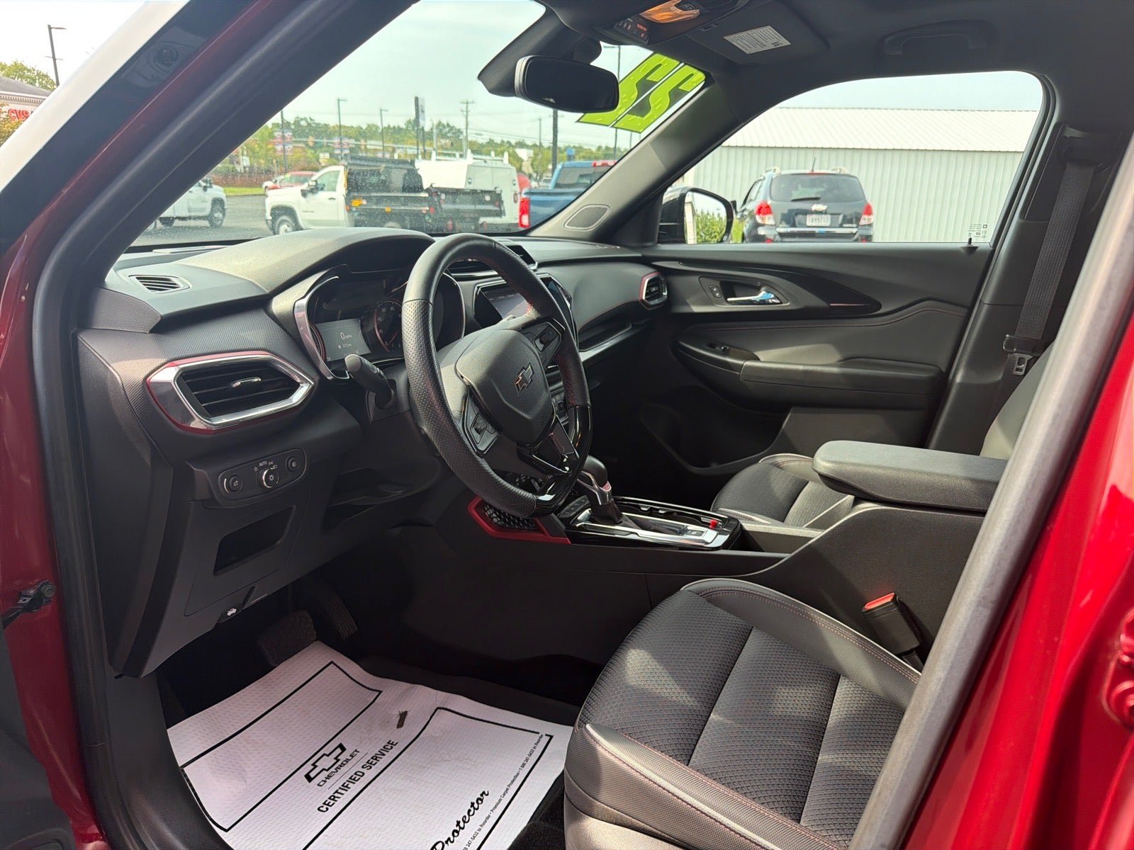Used 2022 Chevrolet TrailBlazer RS w/ Sun and Liftgate Package AWD/4WD image 14