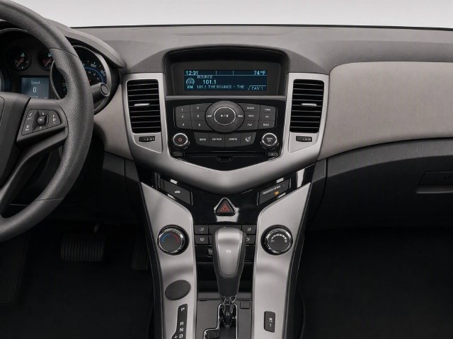 Used 2015 Chevrolet Cruze LS FWD image 16