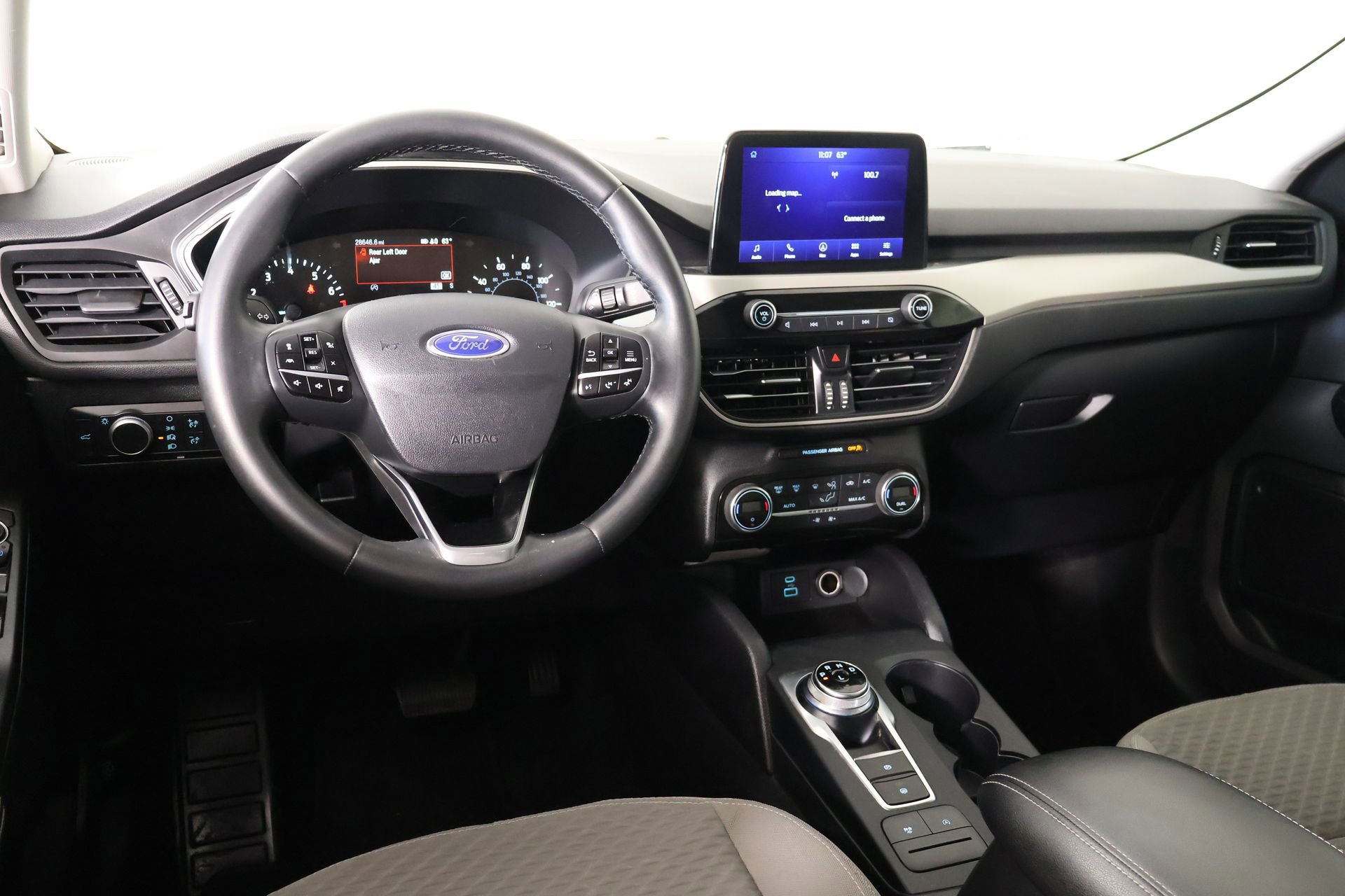 Used 2021 Ford Escape SE w/ SE Sport Appearance Package image 2