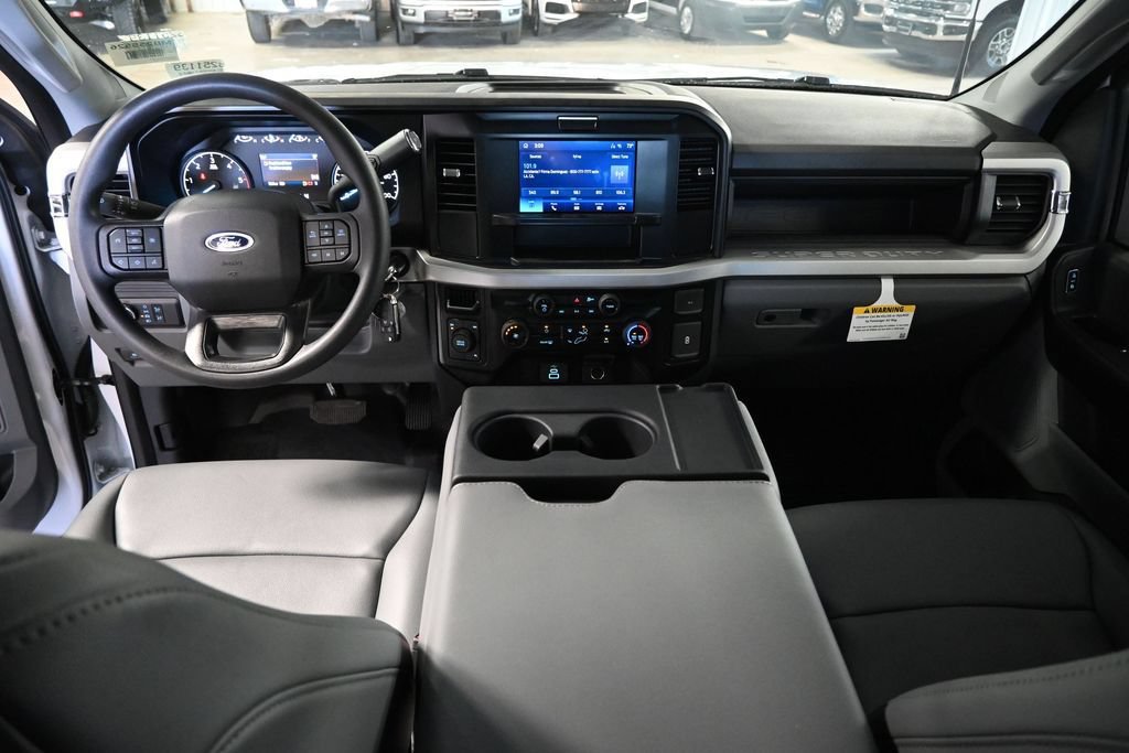 New 2025 Ford F450 XL w/ XL Chrome Package AWD/4WD image 22
