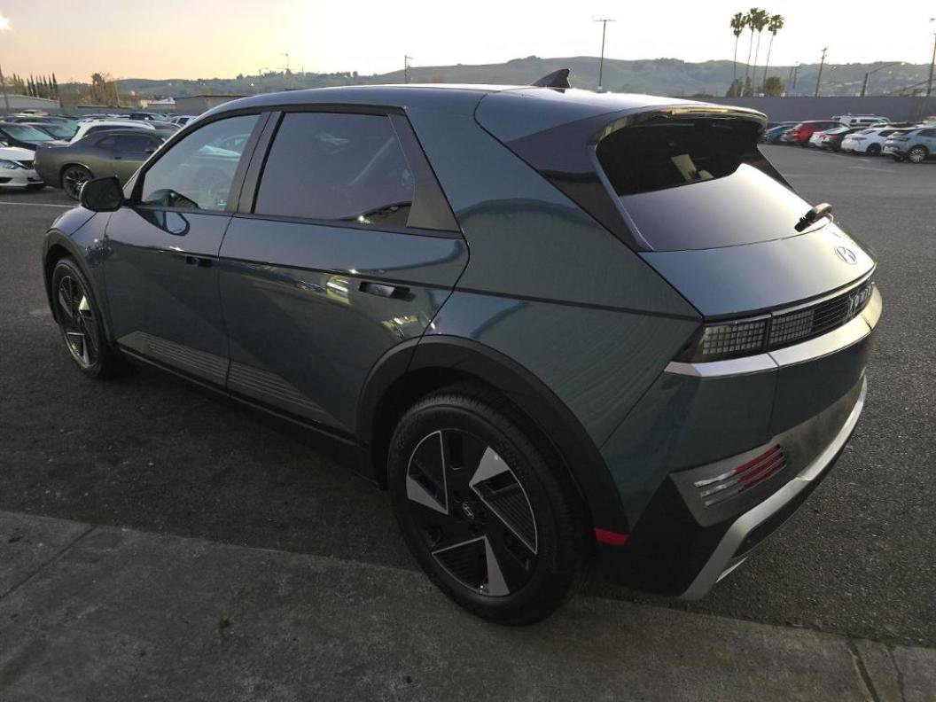 Used 2026 Hyundai Ioniq 5 SEL image 5