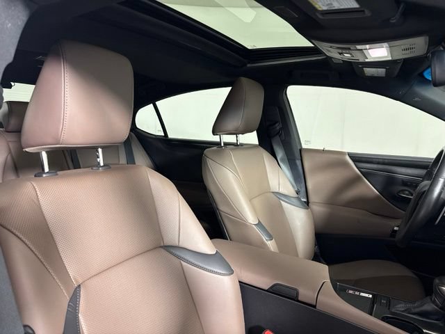 Used 2024 Lexus ES 350 w/ Premium Package FWD image 19