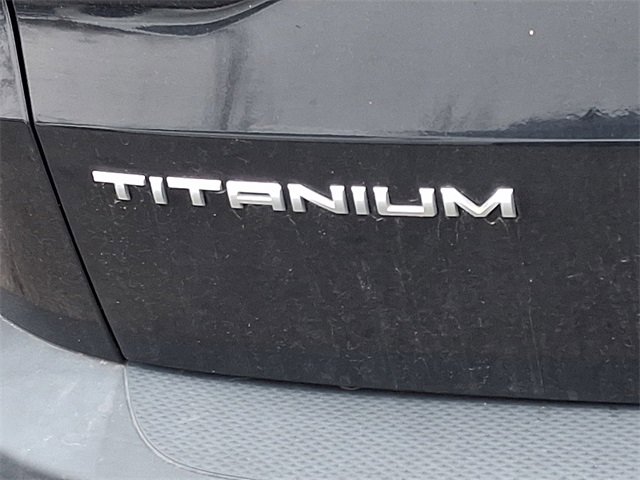 Used 2022 Ford Escape Titanium image 32