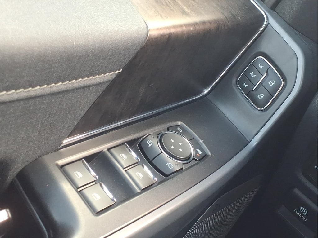 Used 2022 Ford F150 Lariat AWD/4WD image 25