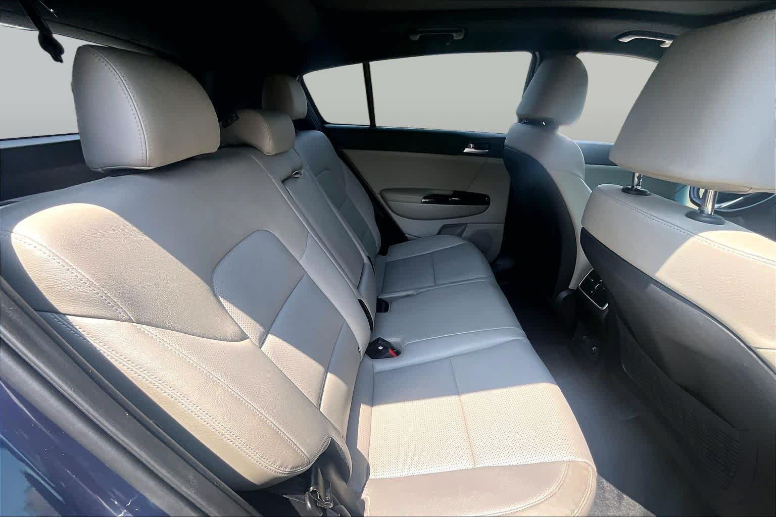 Used 2021 Kia Sportage S w/ S FWD Premium Package image 21