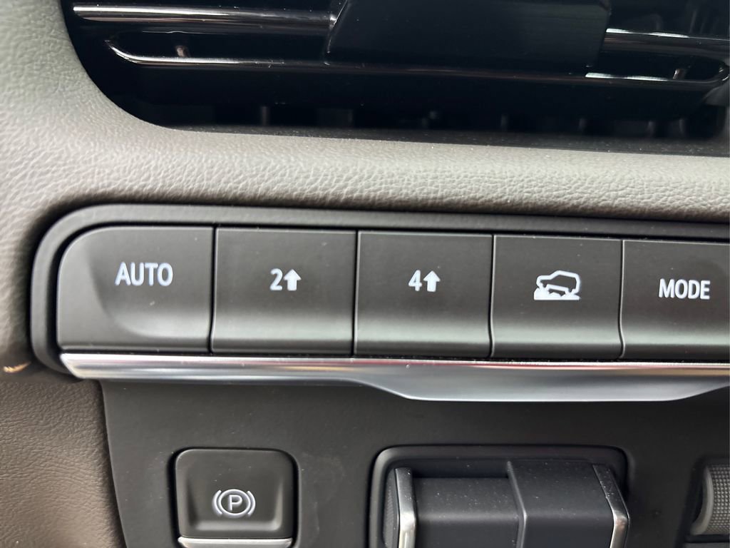 Used 2023 Cadillac Escalade Sport w/ Touring Package image 39