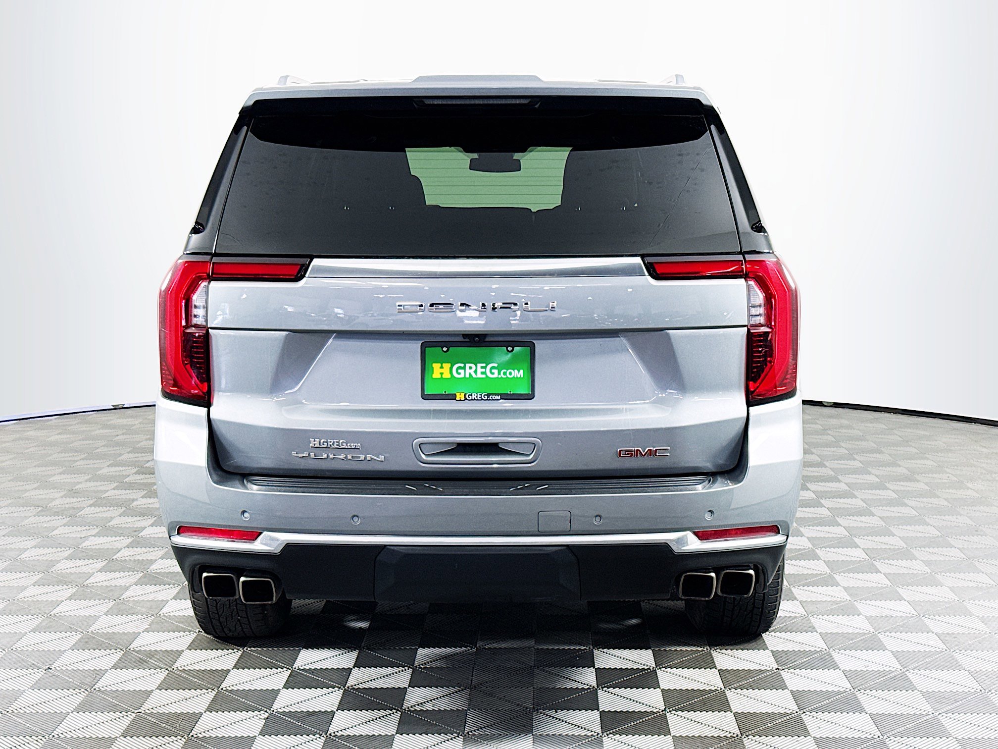 Used 2025 GMC Yukon XL Denali AWD/4WD image 8