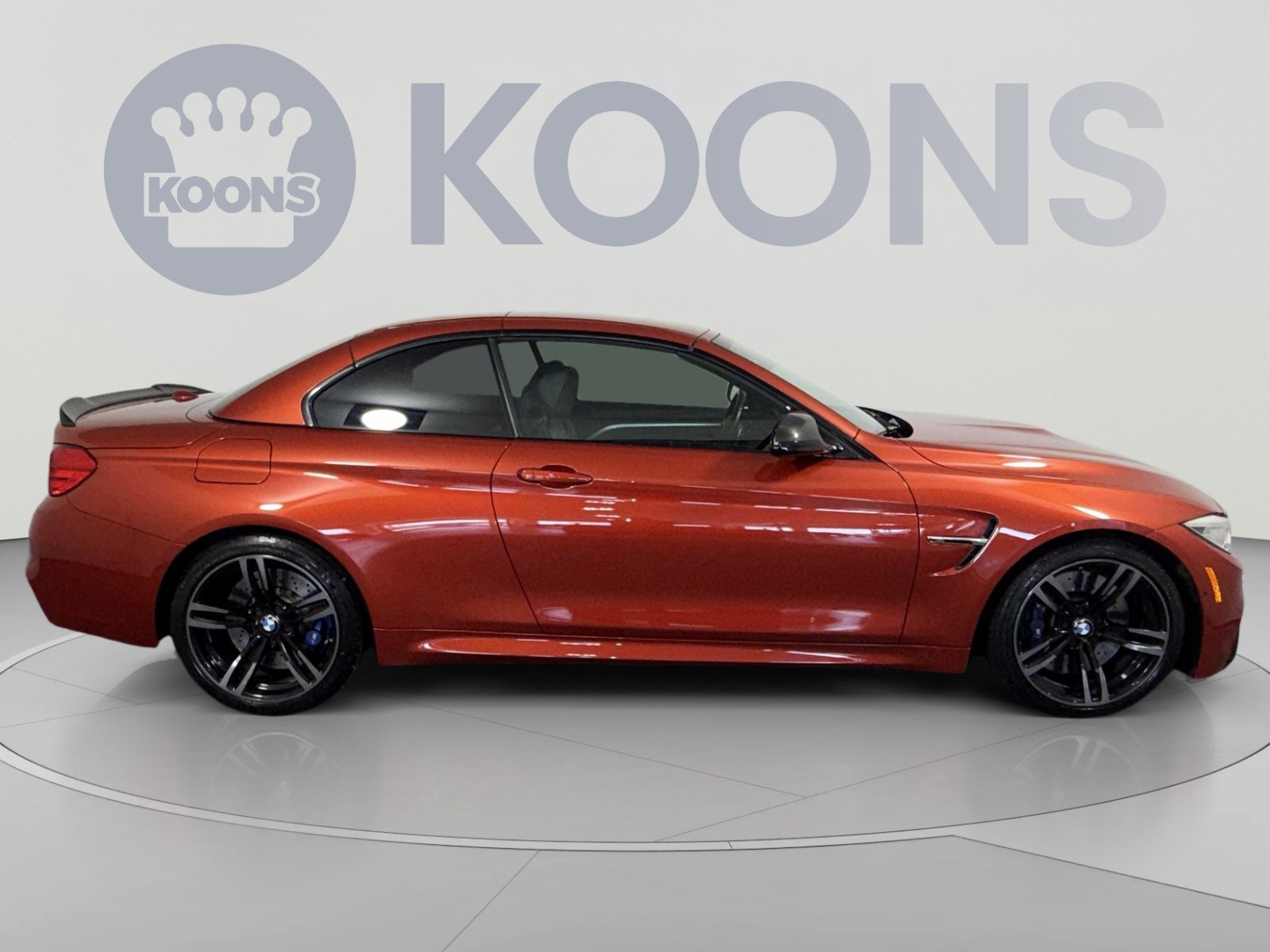 Used 2016 BMW M4 Convertible RWD image 8