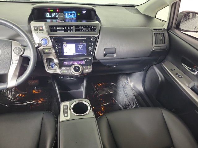 Used 2015 Toyota Prius V Four FWD image 17