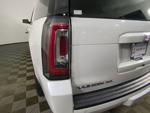 Used 2017 GMC Yukon XL SLT w/ Open Road Package image 35