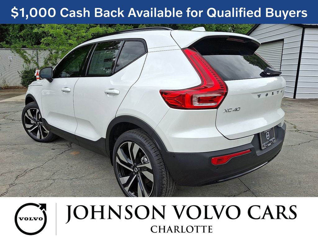 New 2026 Volvo XC40 B5 Ultra w/ Protection Package Premier AWD/4WD image 11