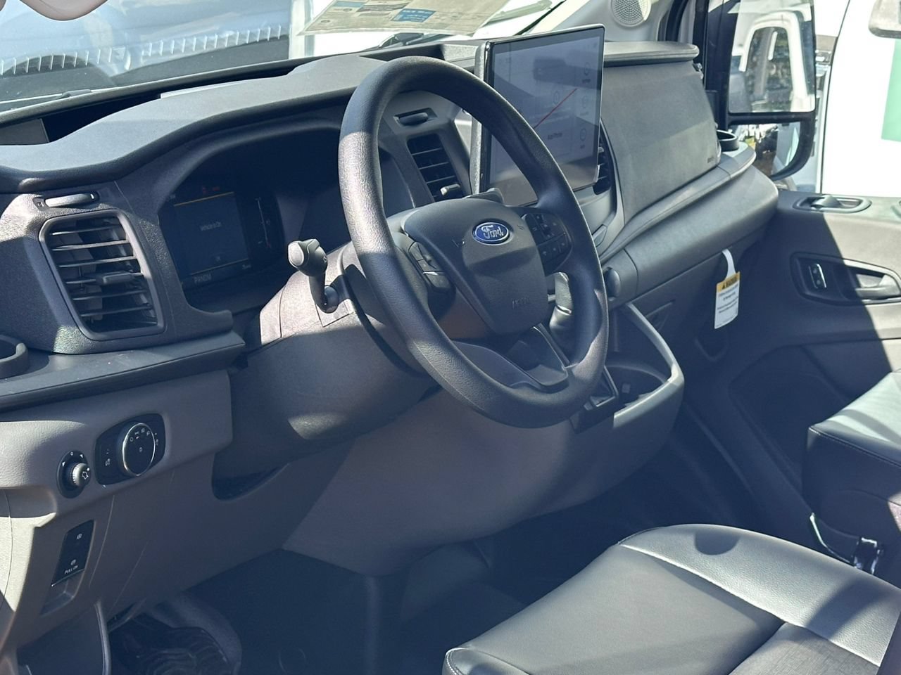 New 2026 Ford Transit 150 148 Medium Roof w/ Load Area Protection Package RWD image 10