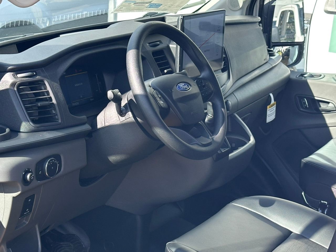 New 2026 Ford Transit 150 148 Medium Roof w/ Load Area Protection Package RWD image 10