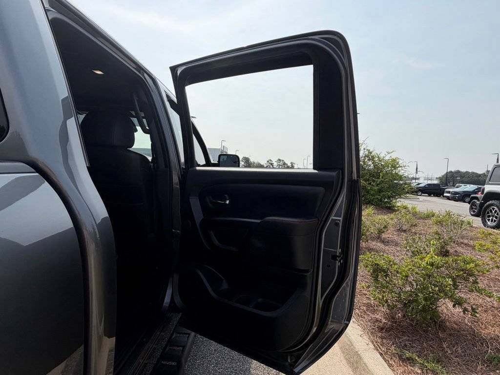 Used 2023 Nissan Titan PRO-4X w/ Pro-4x Convenience Package AWD/4WD image 58