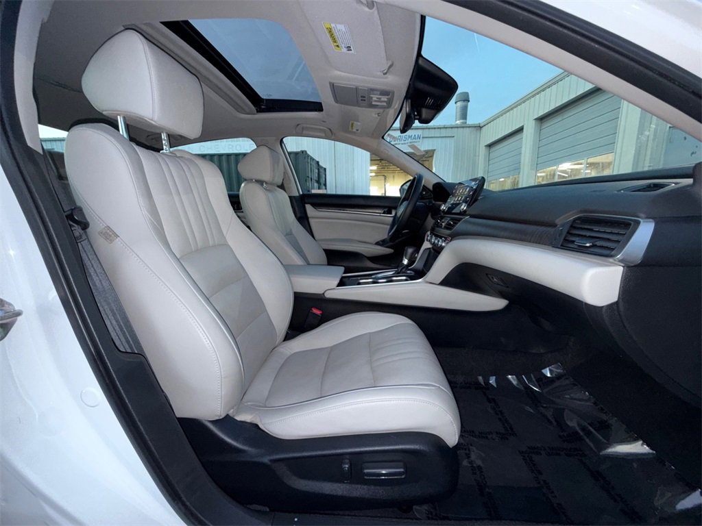 Used 2019 Honda Accord EX-L image 26