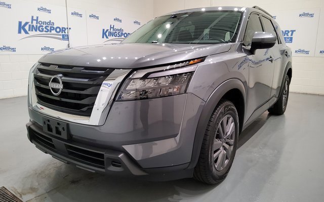 Used 2024 Nissan Pathfinder SV image 8