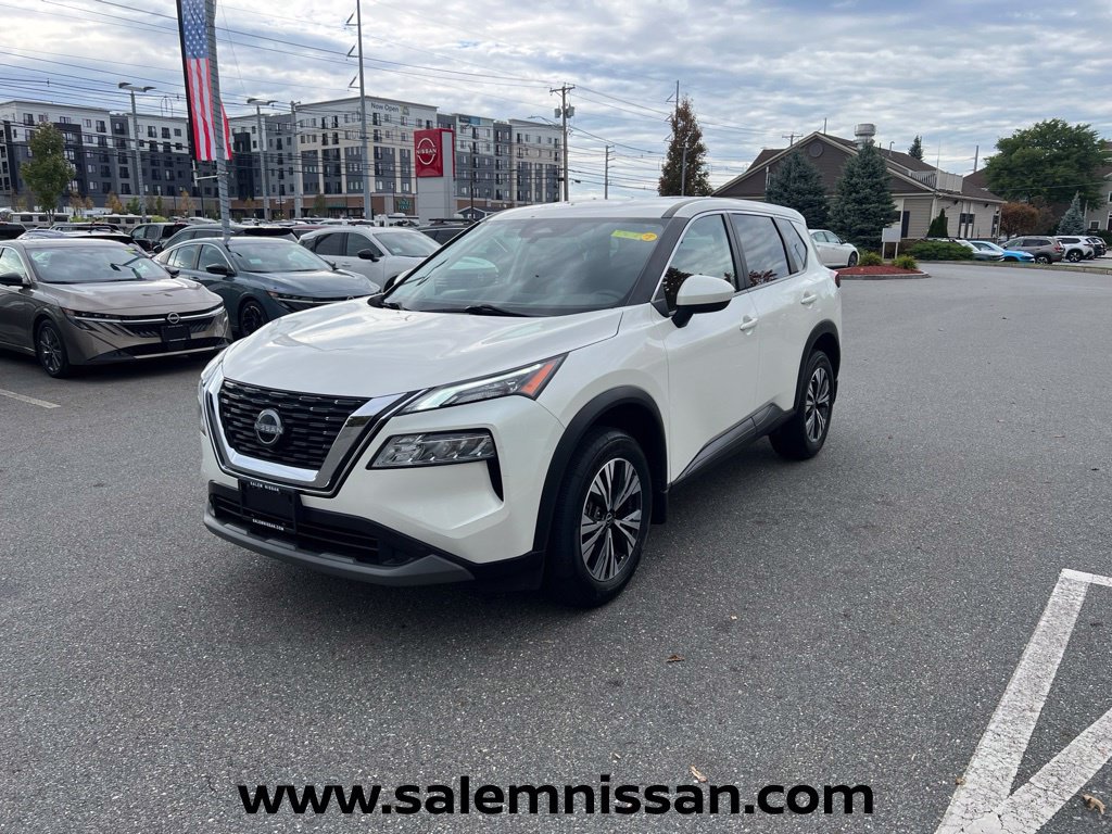 Used 2023 Nissan Rogue SV AWD/4WD image 3