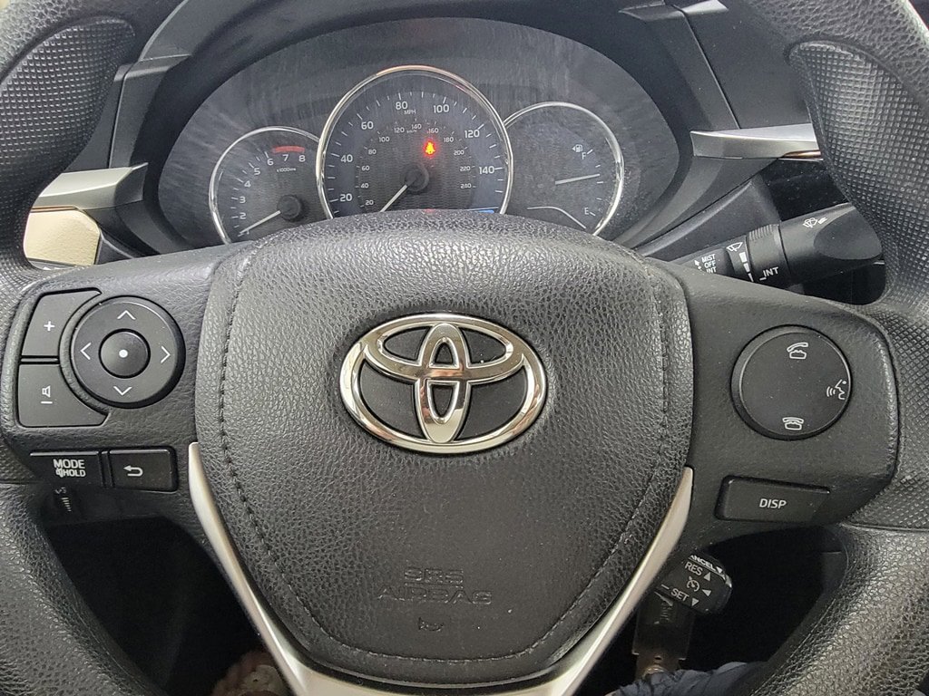 Used 2015 Toyota Corolla LE FWD image 18