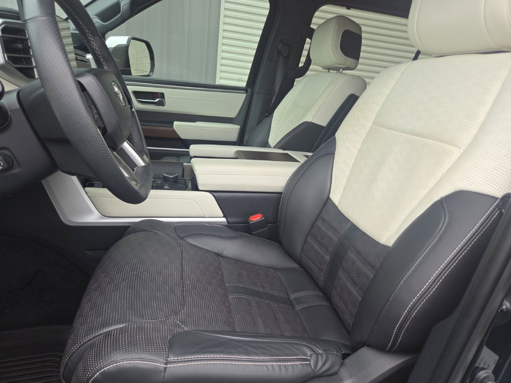 Used 2024 Toyota Sequoia Capstone AWD/4WD image 22
