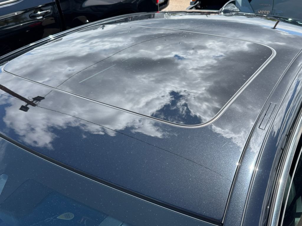 Used 2018 BMW 540i RWD image 14