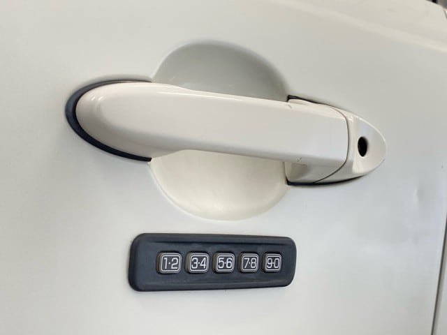 Used 2009 Ford Escape Limited FWD image 17