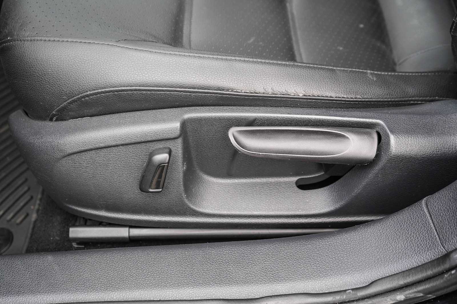 Used 2014 Volkswagen Jetta SE FWD image 23