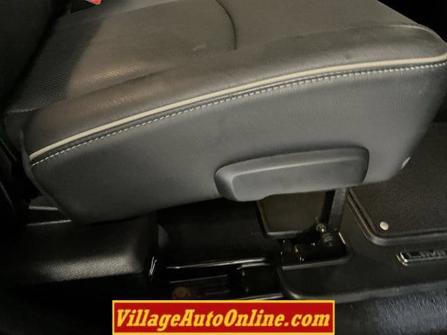 Used 2015 RAM 2500 Limited AWD/4WD image 39