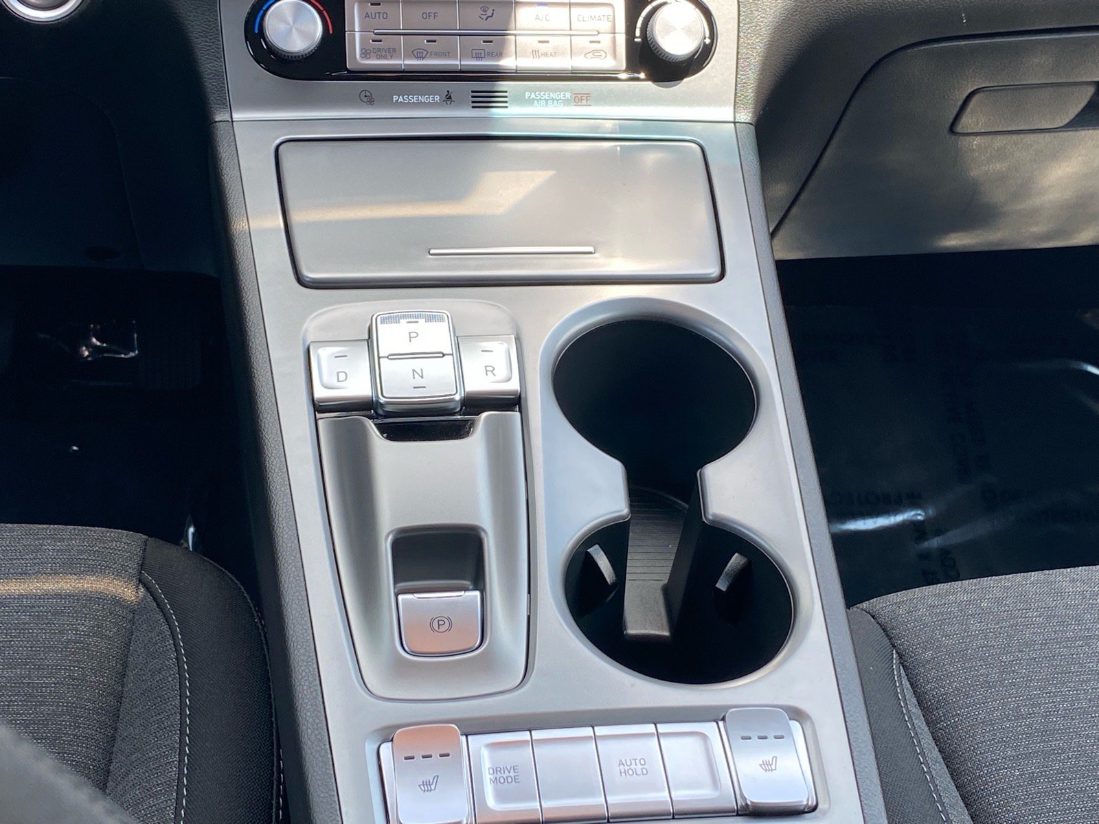 Used 2023 Hyundai Kona SE FWD image 10