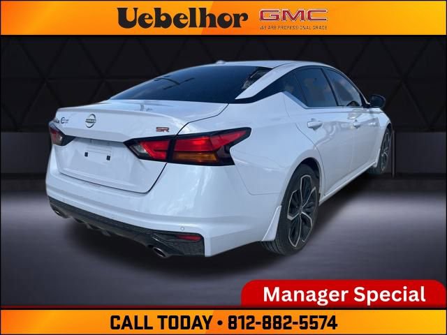 Used 2024 Nissan Altima 2.5 SR w/ SR Premium Package image 3