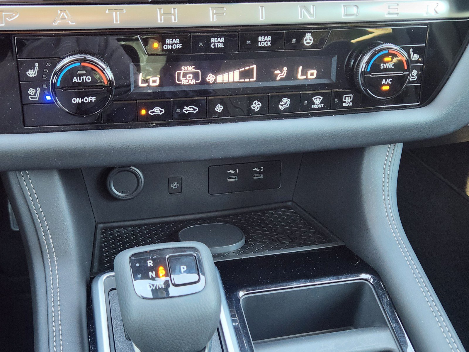 Used 2026 Nissan Pathfinder Platinum FWD image 15