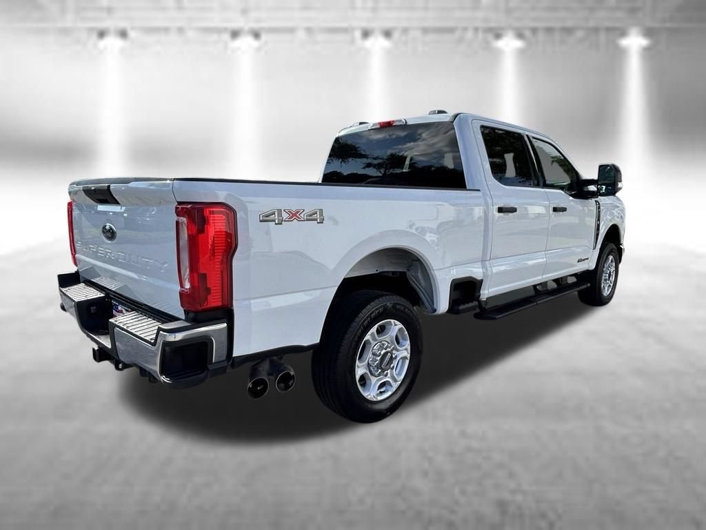 Used 2026 Ford F250 XLT AWD/4WD image 4
