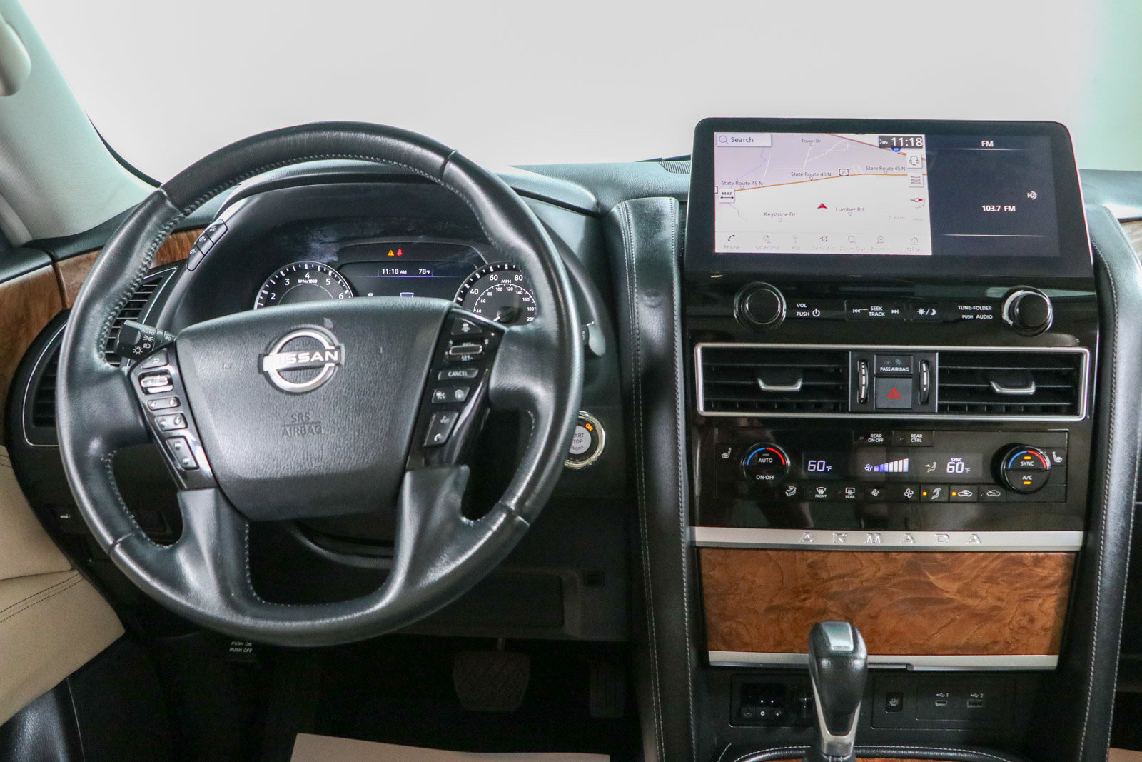 Used 2023 Nissan Armada SL w/ Captain's Chairs Package RWD image 18