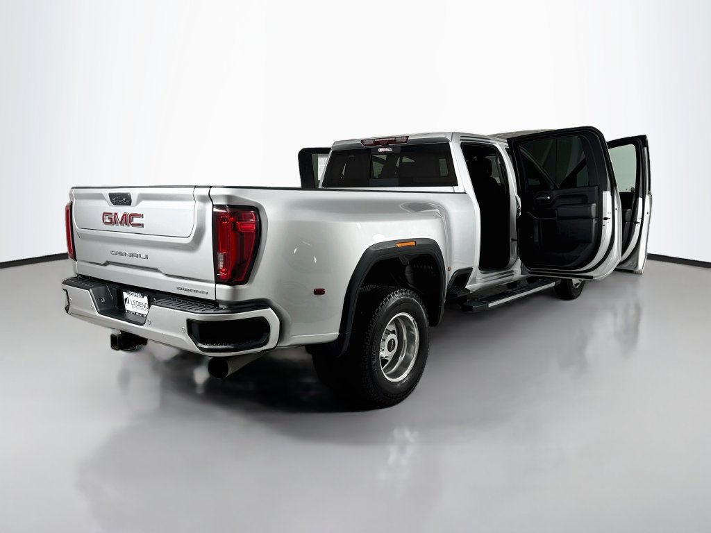 Used 2020 GMC Sierra 3500 Denali w/ Denali Ultimate Package AWD/4WD image 29