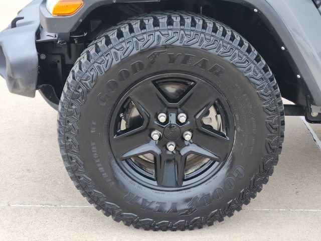 Used 2021 Jeep Gladiator Sport AWD/4WD image 16