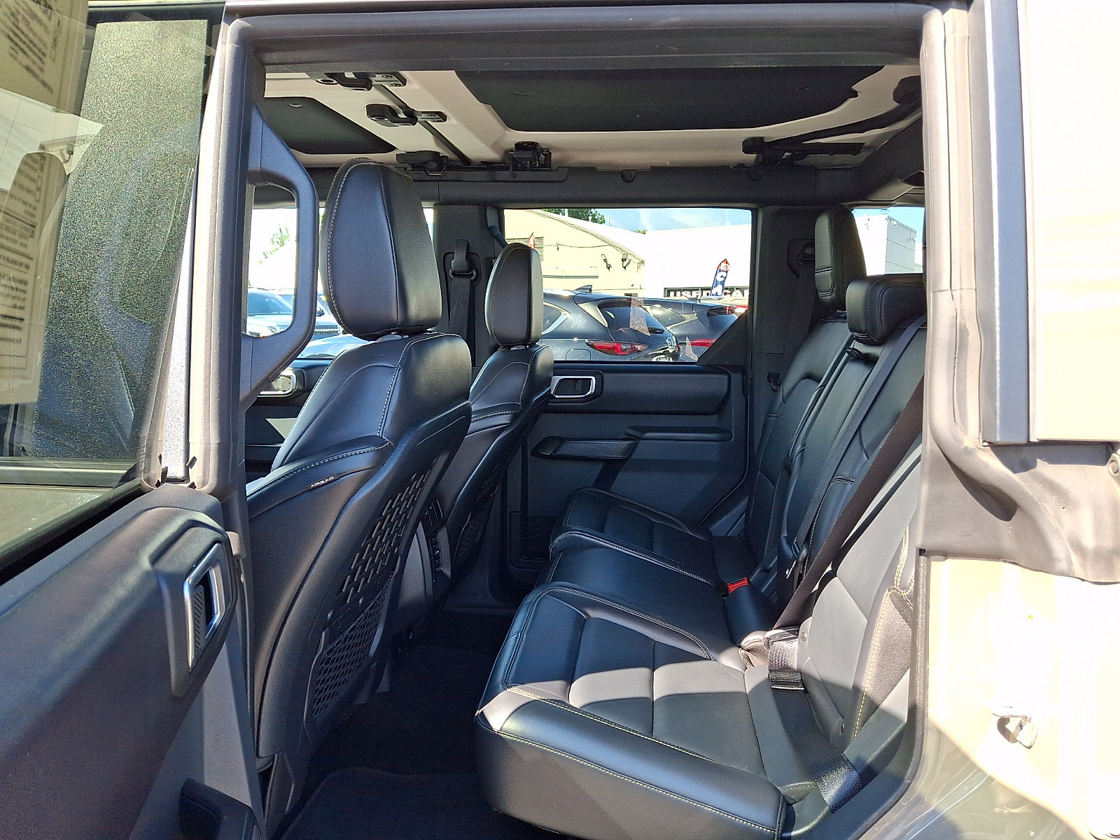 Used 2025 Ford Bronco Badlands AWD/4WD image 10