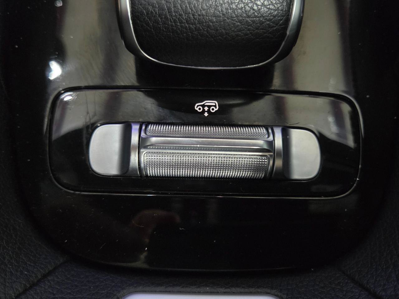 Used 2020 Mercedes-Benz GLS 450 4MATIC image 41